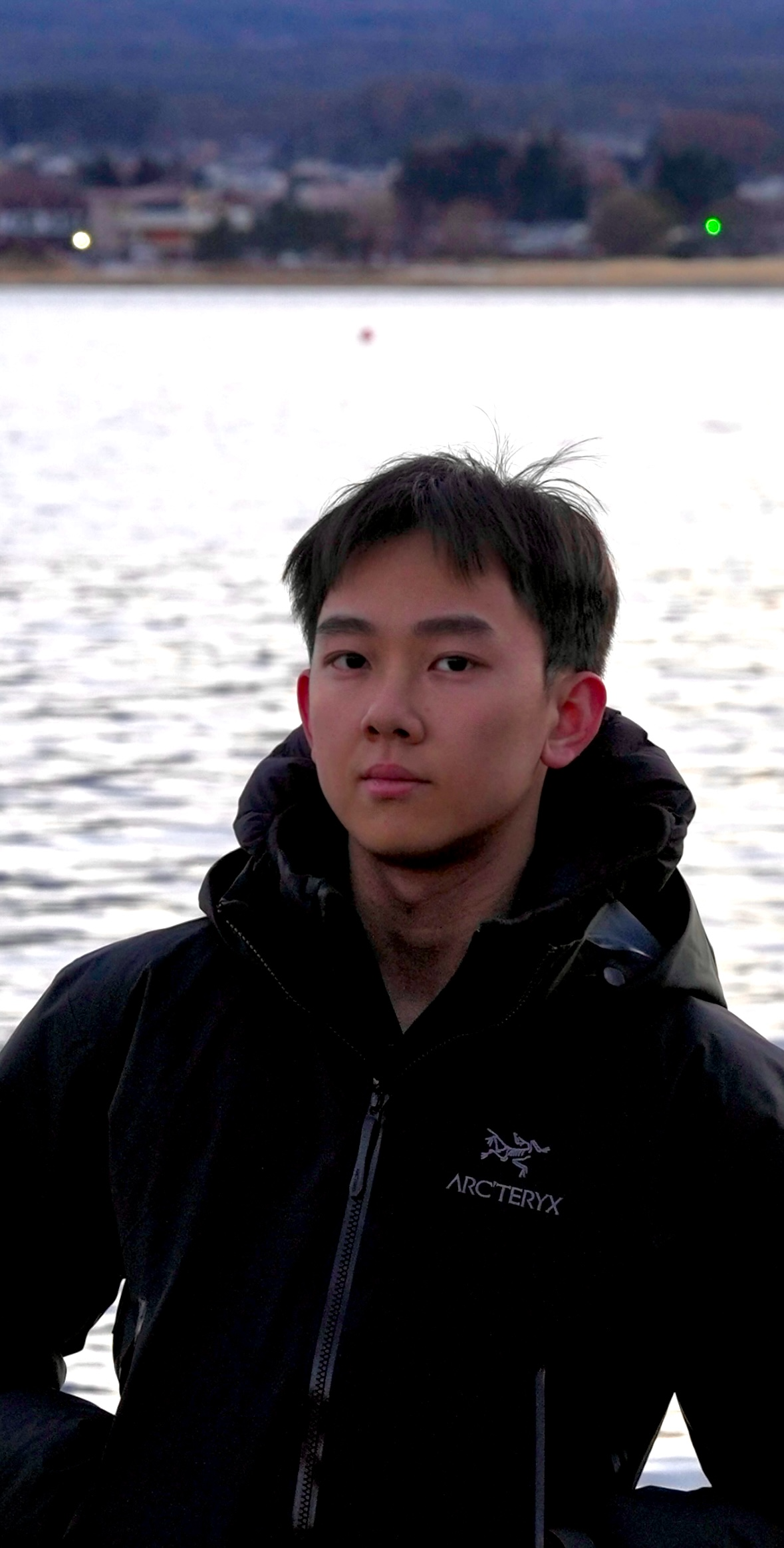 Ruochong Li